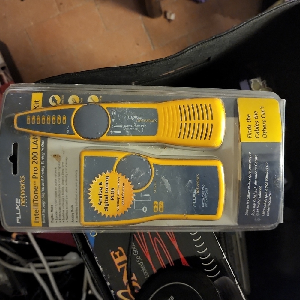 Fluke Networks Intellitone Pro 200 Lan Kit